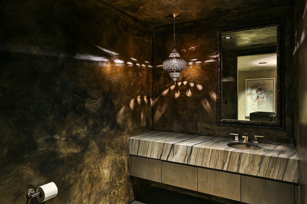 Свежая идея для дизайна: большая ванная комната в современном стиле с плоскими фасадами, серыми фасадами, коричневой плиткой, цементной плиткой, коричневыми стенами, бетонным полом, душевой кабиной, накладной раковиной, столешницей из оникса и коричневой столешницей - отличное фото интерьера