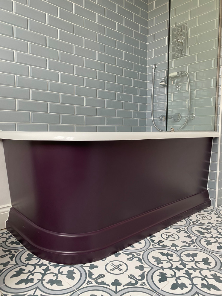 Пример оригинального дизайна: большая ванная комната в классическом стиле