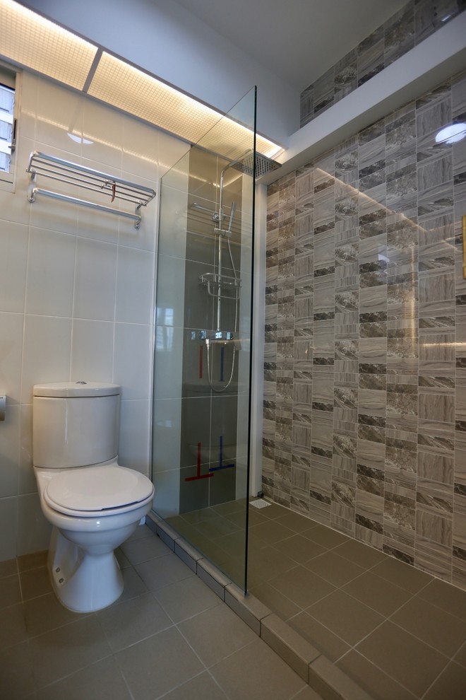 This is an example of a contemporary bathroom in Singapore.