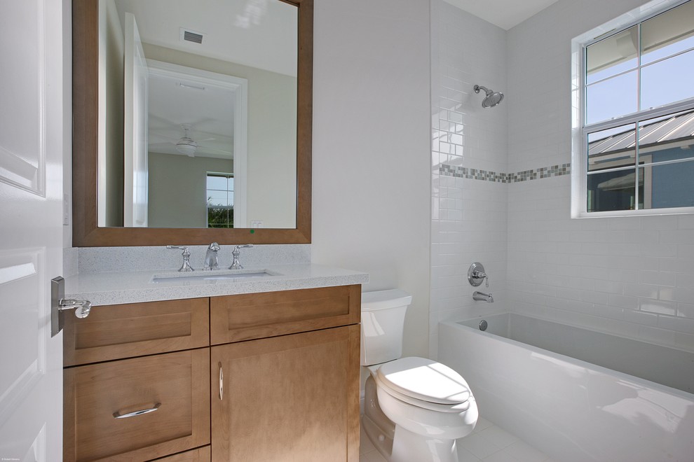 Источник вдохновения для домашнего уюта: ванная комната в морском стиле