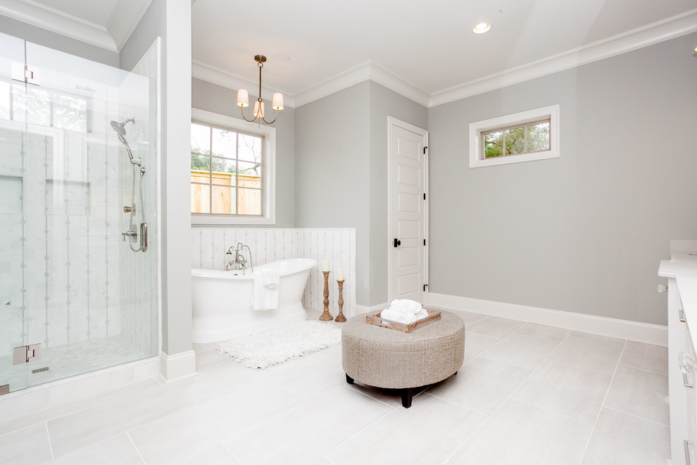 Bathroom - traditional bathroom idea in New Orleans