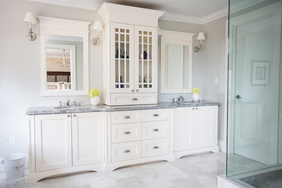 758 Masson Street, Oshawa, ON Traditional Bathroom Toronto by