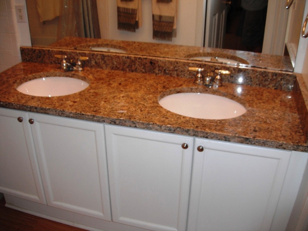 New venetian gold granite bathroom