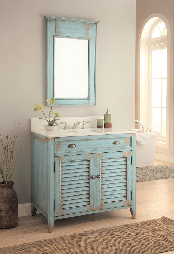 Idée de décoration pour une salle de bain principale champêtre de taille moyenne avec WC à poser et un lavabo de ferme.