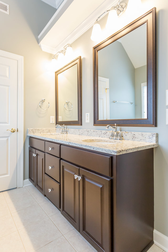 This is an example of a classic bathroom in Raleigh.