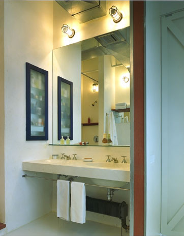 Exempel på ett mellanstort modernt badrum med dusch, med en toalettstol med hel cisternkåpa, betonggolv, ett integrerad handfat och vitt golv