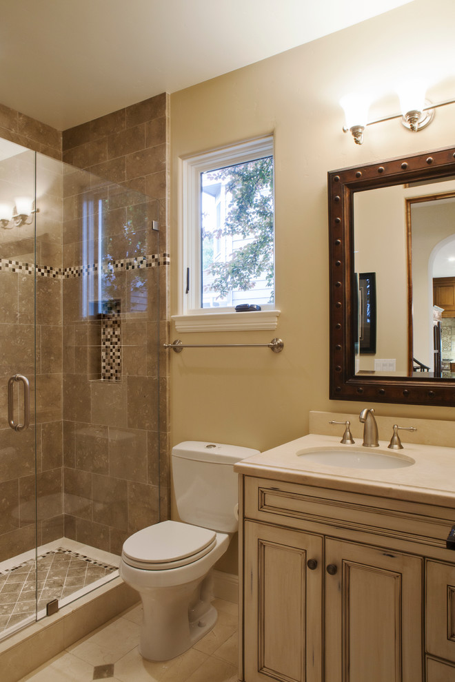 Photo of a traditional bathroom in San Francisco.