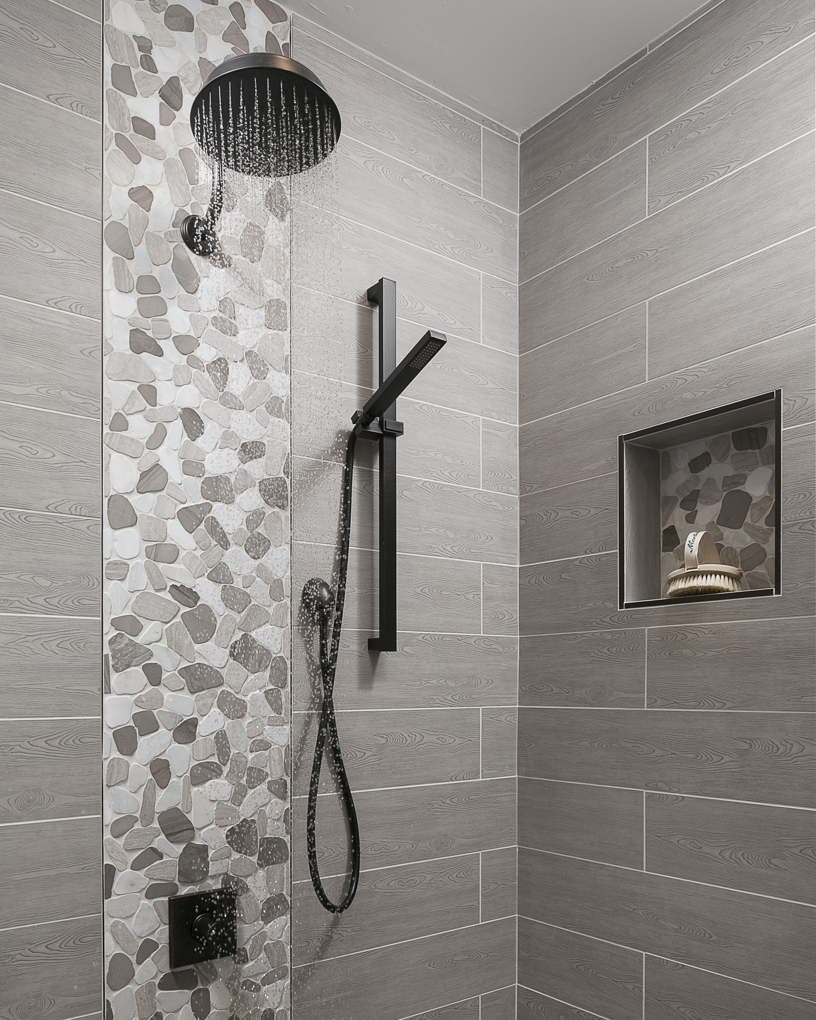 11 Pebble Shower Floor Ideas To Get Inspiration From