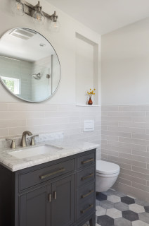 ADU - High ceiling guest unit in Burbank - Transitional - Bathroom