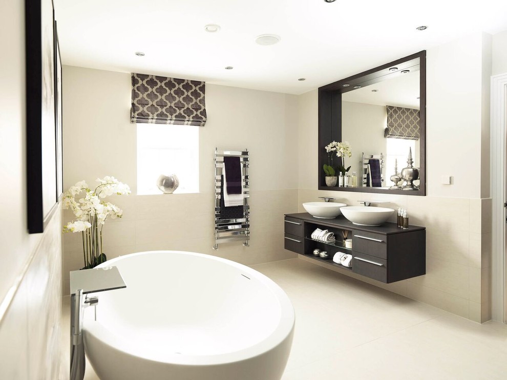 Example of a trendy bathroom design in Hampshire