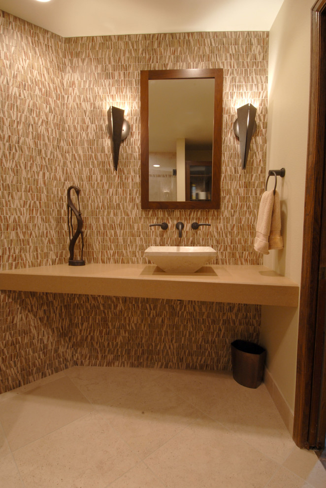 Minimalist bathroom photo in Denver