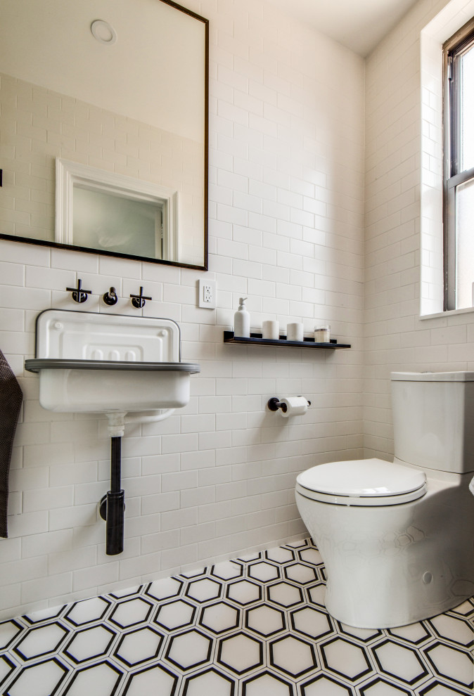Design ideas for a midcentury bathroom in New York.