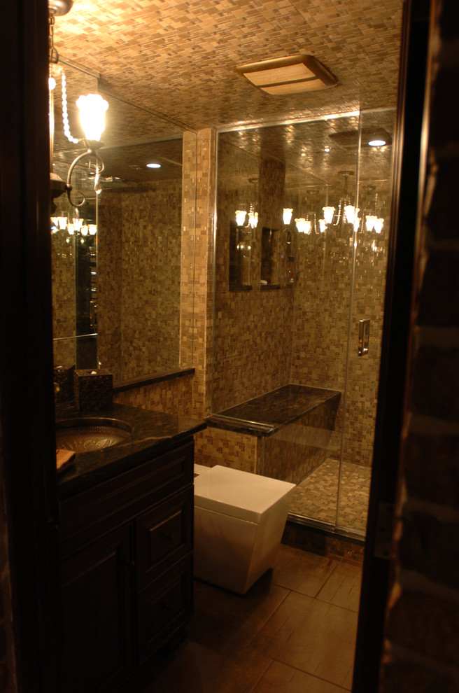 This is an example of a classic bathroom in Chicago.