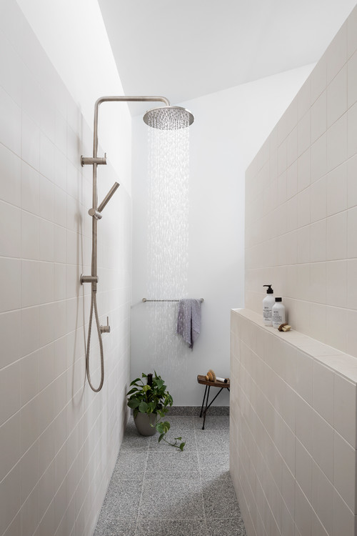Shower ledge in narrow shower