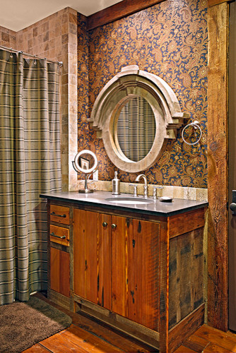 This is an example of a classic bathroom in Birmingham.