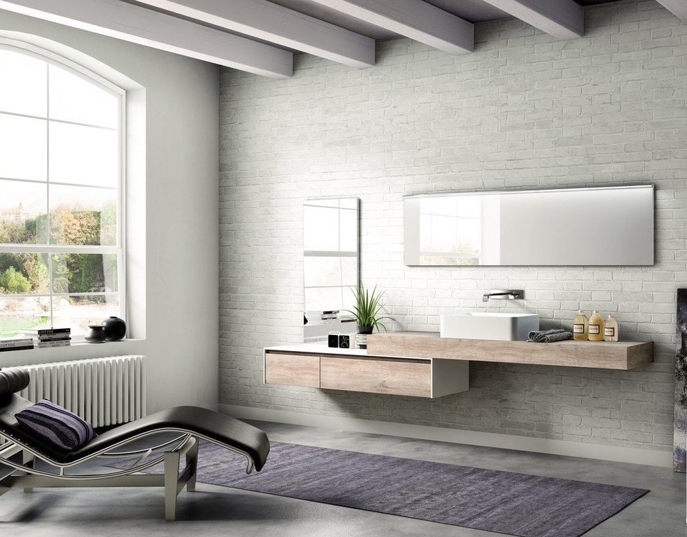 Foto di una stanza da bagno padronale minimalista di medie dimensioni con consolle stile comò e ante marroni