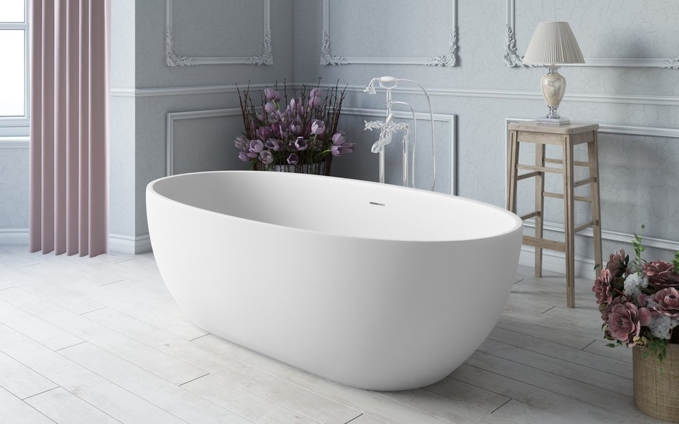 Свежая идея для дизайна: главная ванная комната среднего размера в скандинавском стиле с отдельно стоящей ванной - отличное фото интерьера