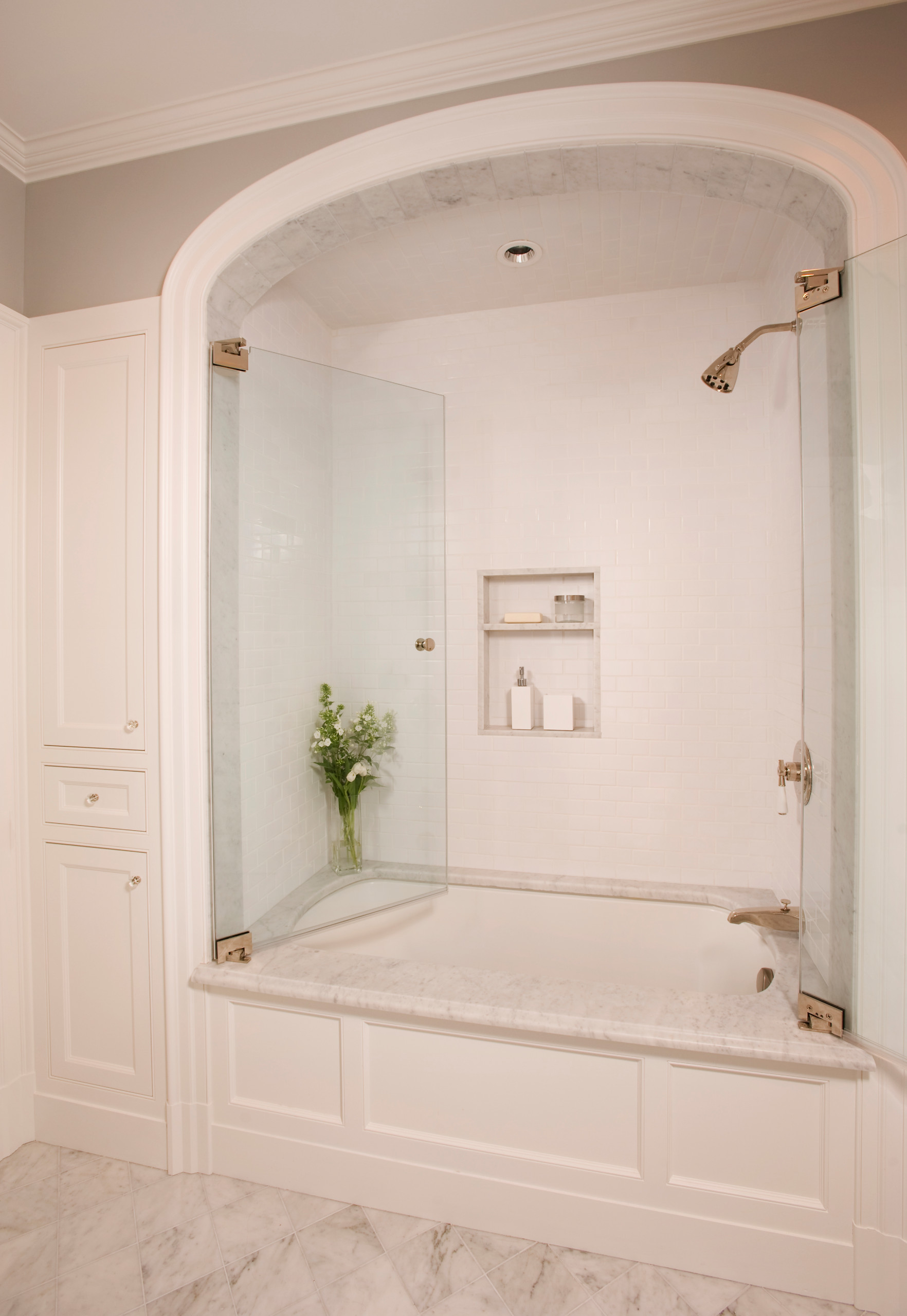 Arched Shower Door - Photos & Ideas | Houzz