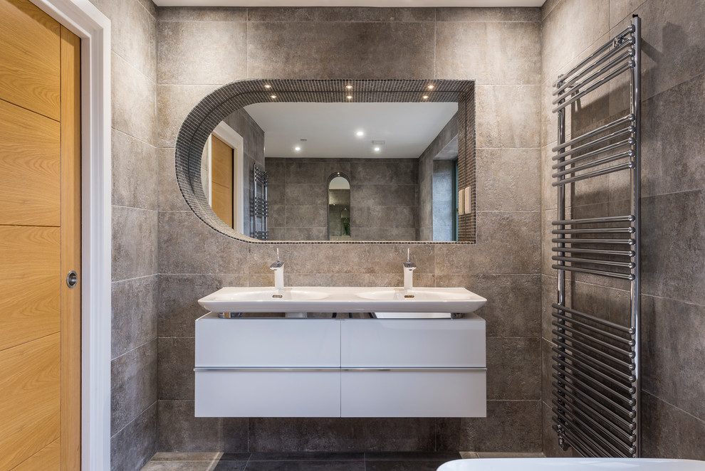 Arts & Crafts / Contemporary fusion new build Prinsted, Emsworth