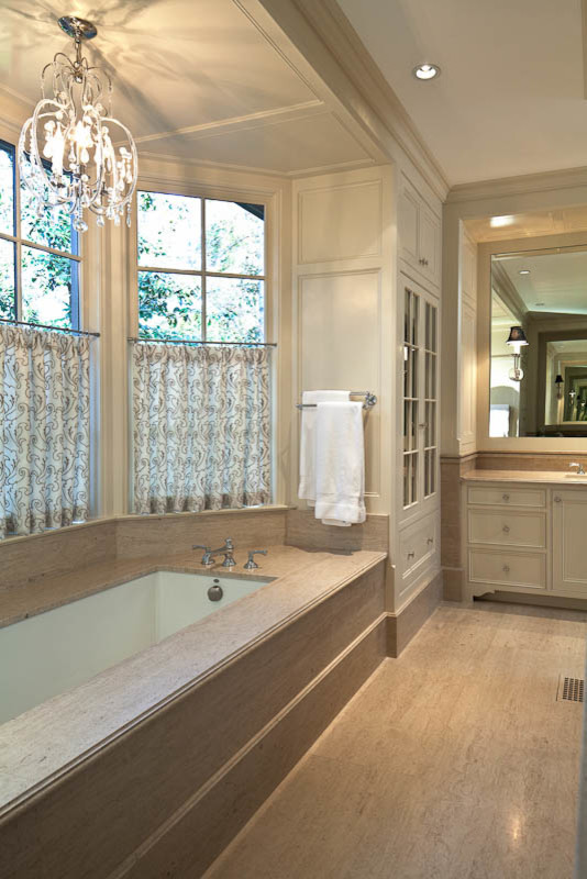 This is an example of a traditional bathroom in Atlanta.