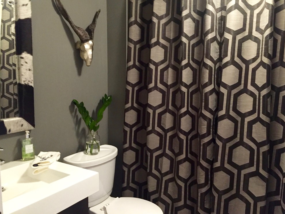 Bachelor Pad Guest Bath Contemporary Bathroom Montreal by