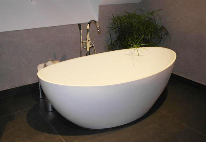 Mittelgroßes Modernes Badezimmer En Suite mit freistehender Badewanne in San Francisco