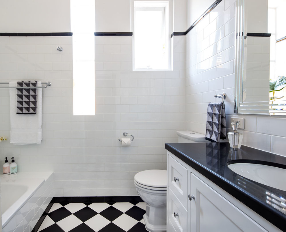 Balwyn North Black and White Art Deco Flavour Traditional Bathroom