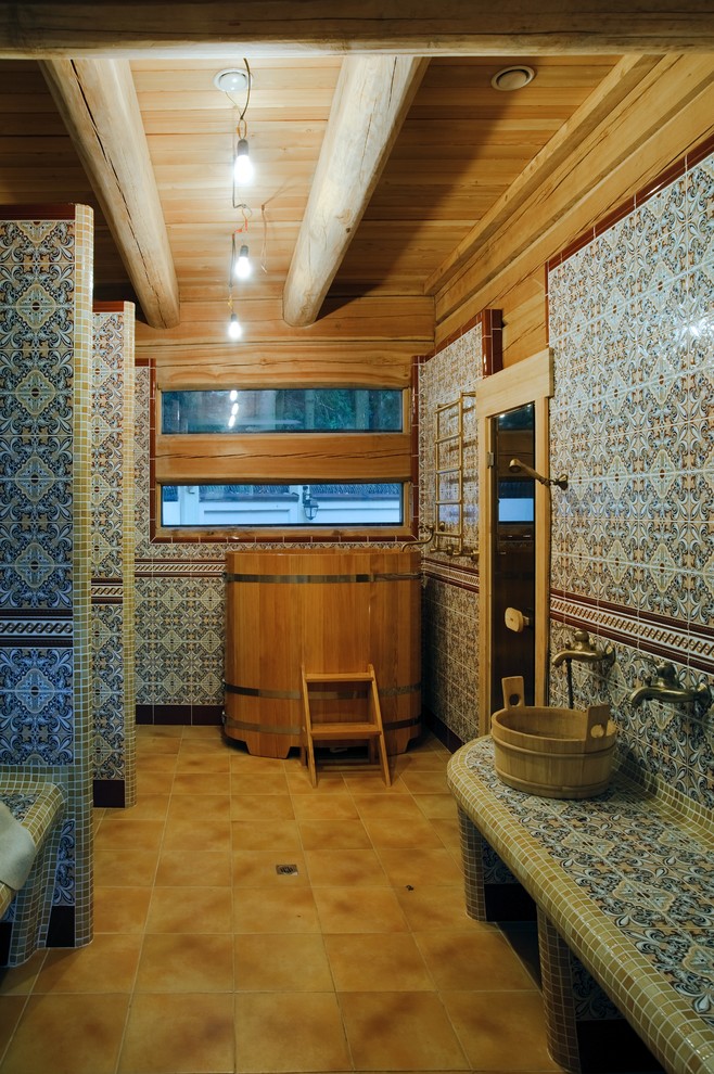 Photo of a bohemian bathroom in Moscow.