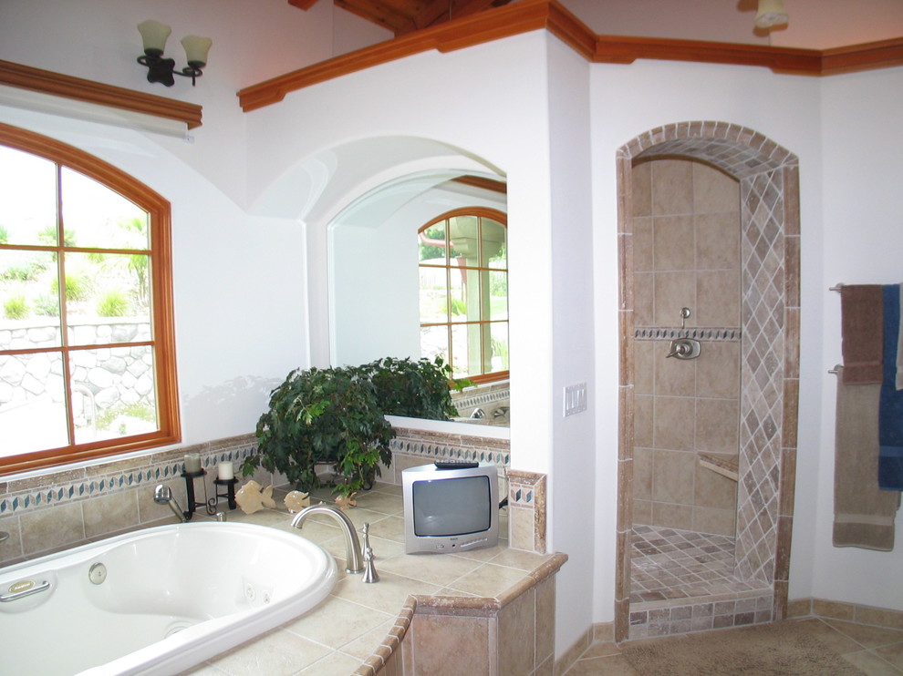 Photo of a traditional bathroom in Santa Barbara.