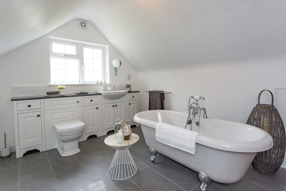 This is an example of a coastal bathroom in Devon.