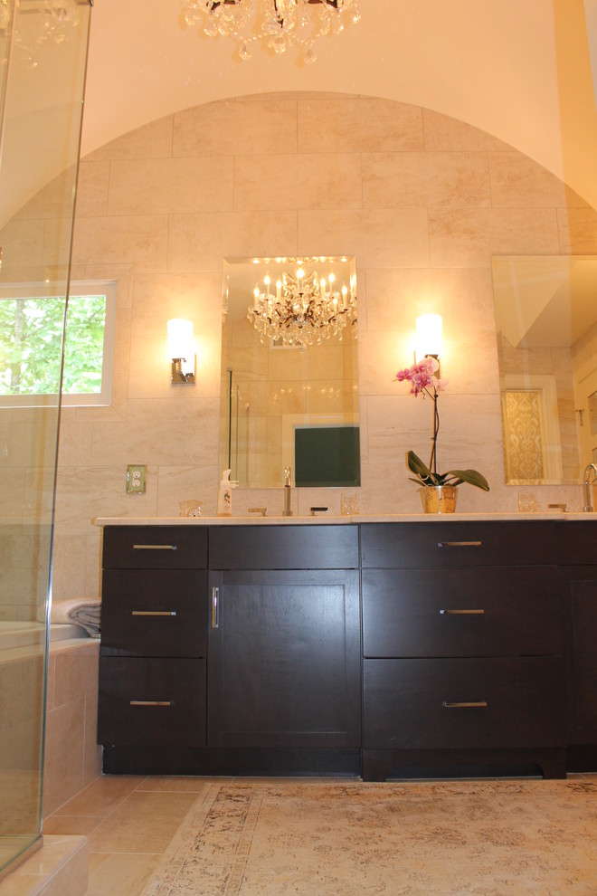 Example of a transitional bathroom design in Raleigh