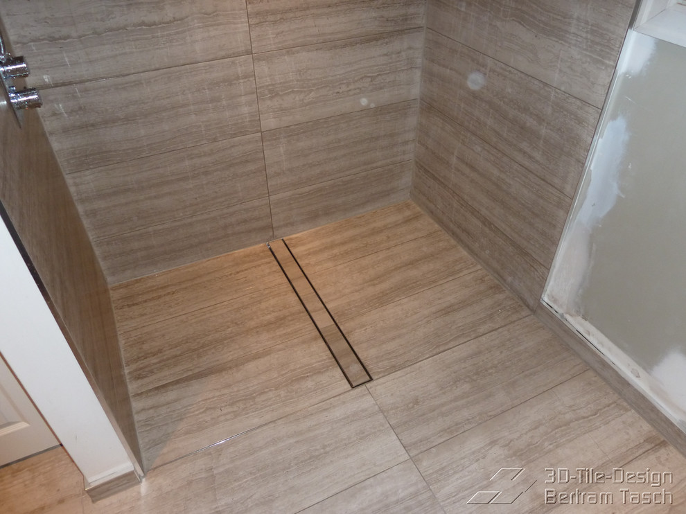 Bathroom - modern bathroom idea in Vancouver