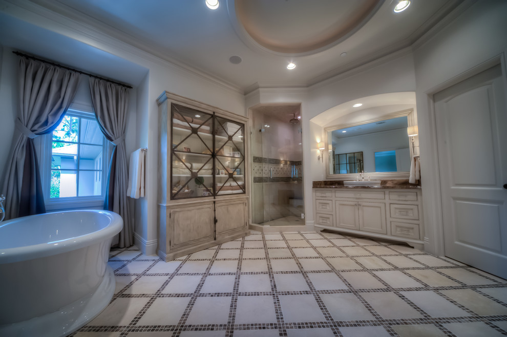 Elegant bathroom photo in Houston
