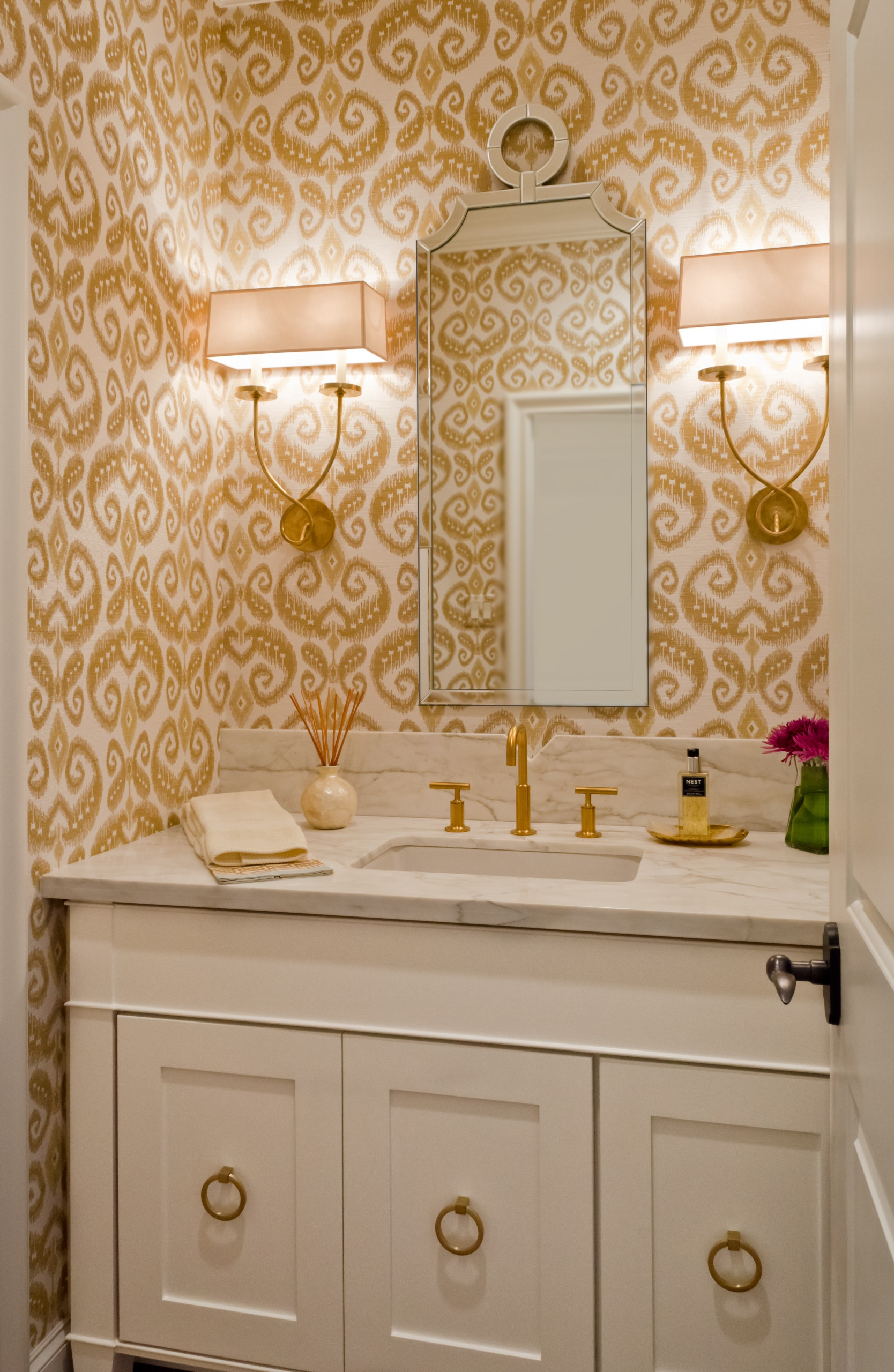 Bath with Gold Accents and Ikat grasscloth wallpaper - Transitional -  Bathroom - Austin - by BRADSHAW DESIGNS LLC | Houzz
