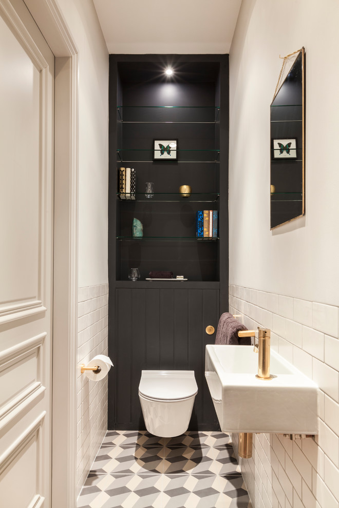 This is an example of a small eclectic bathroom in London.