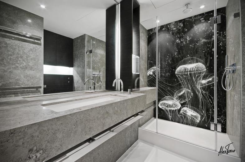 Photo of a modern bathroom in Miami.