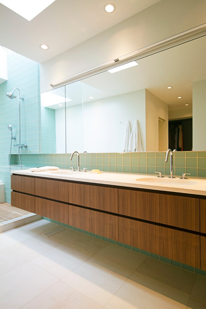 Inspiration for a contemporary bathroom remodel in Seattle