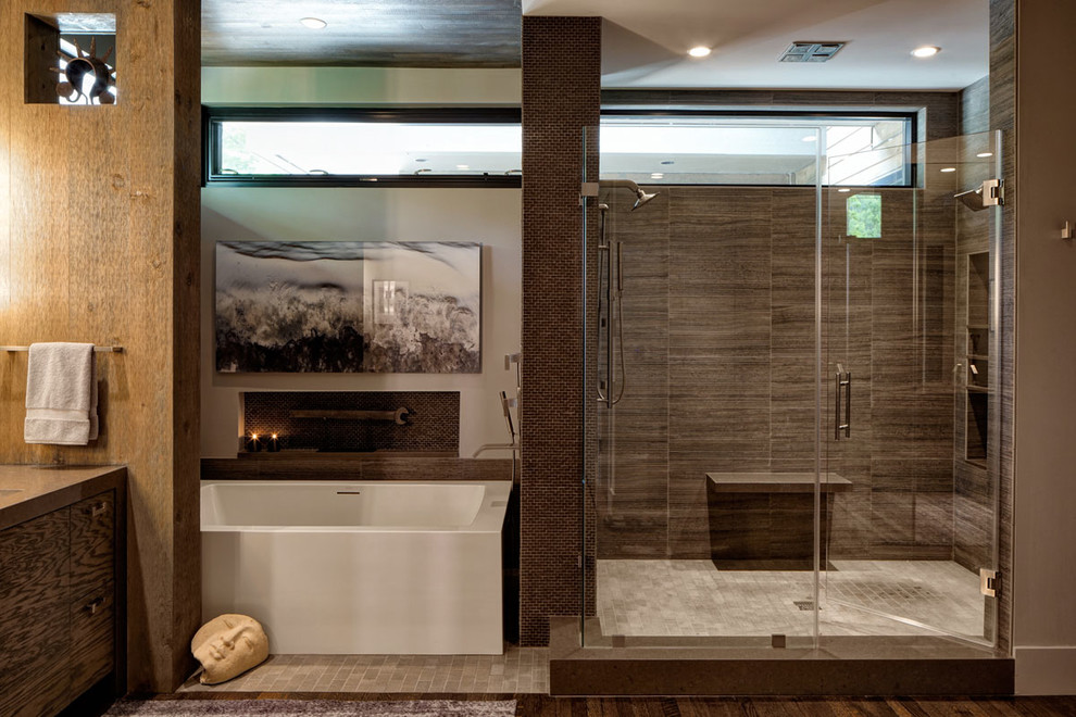 Ispirazione per una stanza da bagno minimal con pareti beige