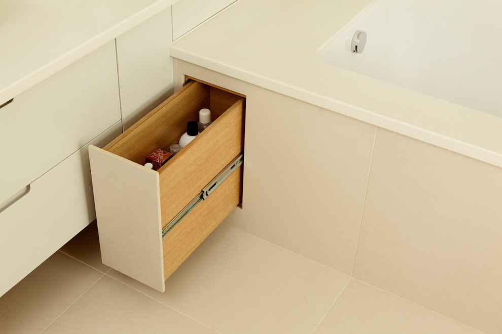 Idee per una stanza da bagno contemporanea con piastrelle in gres porcellanato e pavimento in gres porcellanato