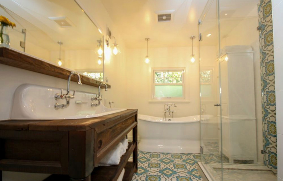 Inspiration for an eclectic bathroom in Los Angeles.
