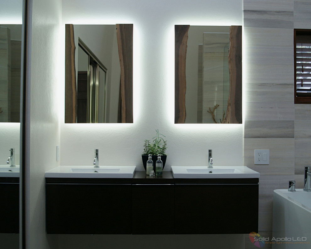 Imagen de cuarto de baño principal minimalista pequeño