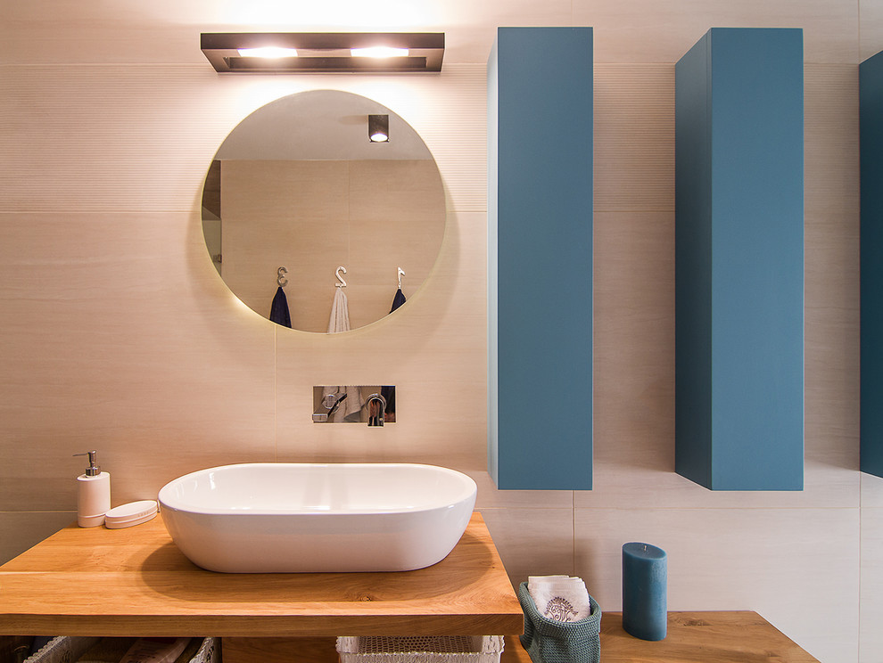 Example of a minimalist bathroom design in Tel Aviv