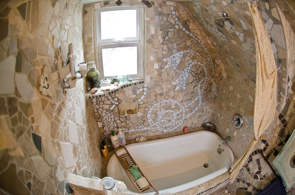 Inspiration for an eclectic bathroom remodel in Melbourne