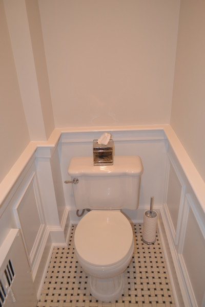 Immagine di un bagno di servizio tradizionale