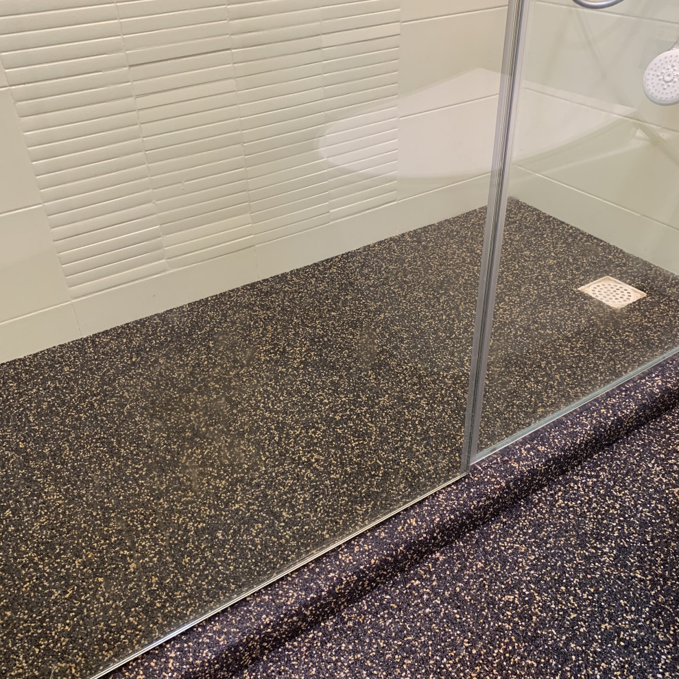 Bathroom overlay Modern Bathroom Singapore by Intersurface Pte