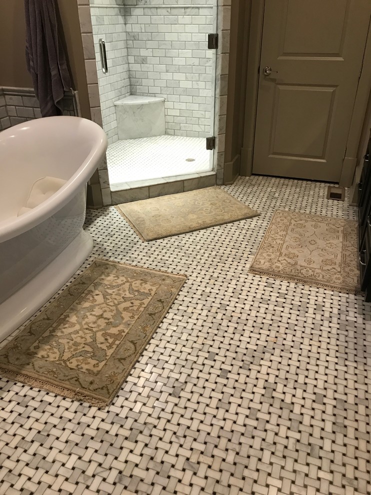 Foto de cuarto de baño principal tradicional