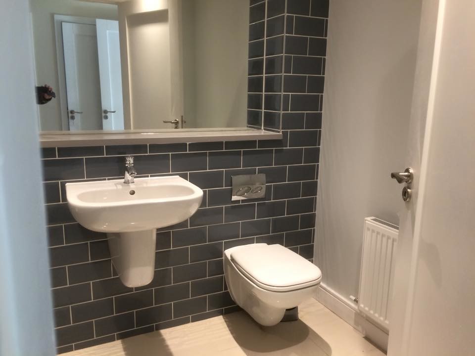 Design ideas for a classic bathroom in Dublin.