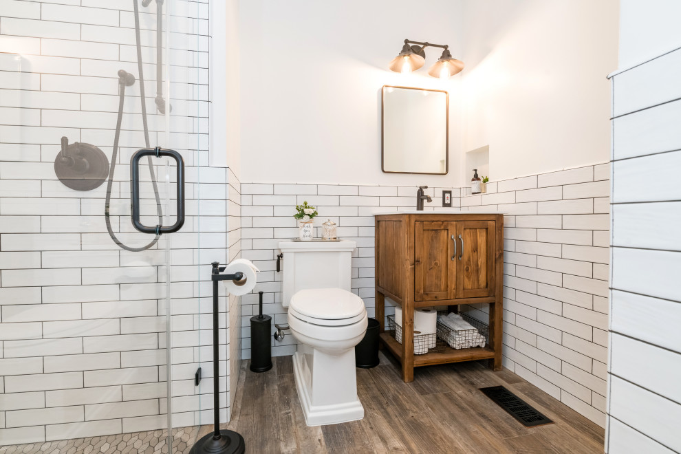 Bathroom - farmhouse bathroom idea in San Francisco