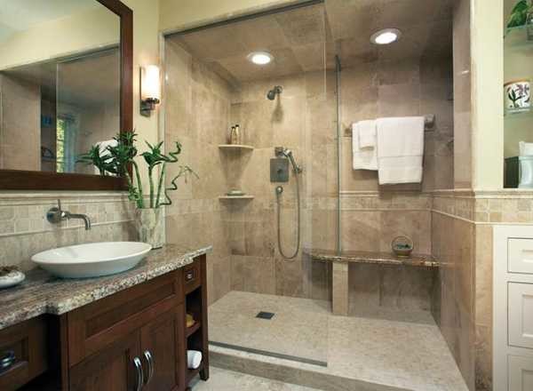 Источник вдохновения для домашнего уюта: большая главная ванная комната в стиле модернизм с фасадами в стиле шейкер, коричневыми фасадами, открытым душем, коричневой плиткой, керамической плиткой, бежевыми стенами, полом из керамической плитки и столешницей из гранита