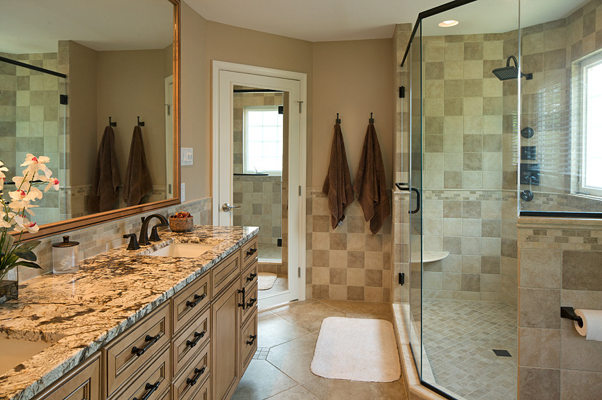 Example of a tuscan bathroom design in Baltimore